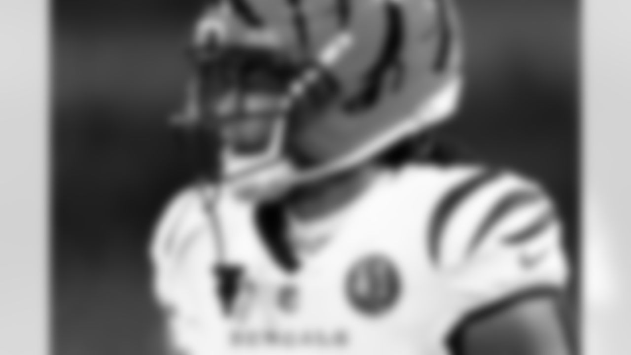 Cincinnati Bengals running back Gary Brightwell wears a John Madden patch on his jersey during warmups before an NFL football game against the Baltimore Ravens, Thursday, Nov. 27, 2025, in Baltimore.