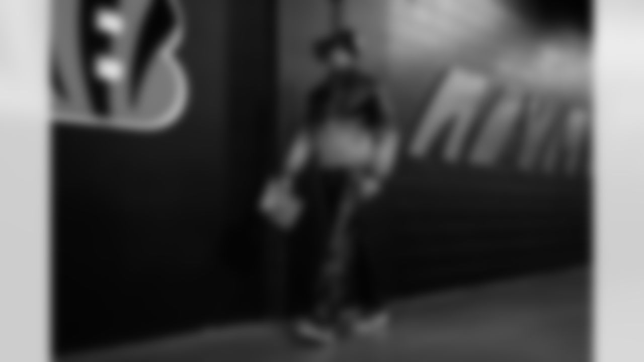 S Tycen Anderson arrives to Paycor Stadium ahead of Week 18 against the Cleveland Browns, Sunday, Jan. 4, 2026.