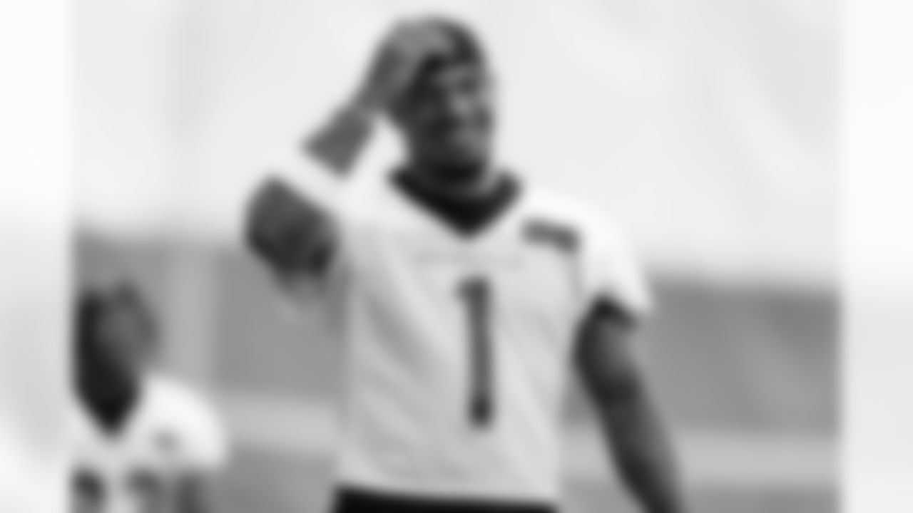 WR Ja'Marr Chase during practice at IEL Indoor Facility, Tuesday, Nov. 25, 2025.