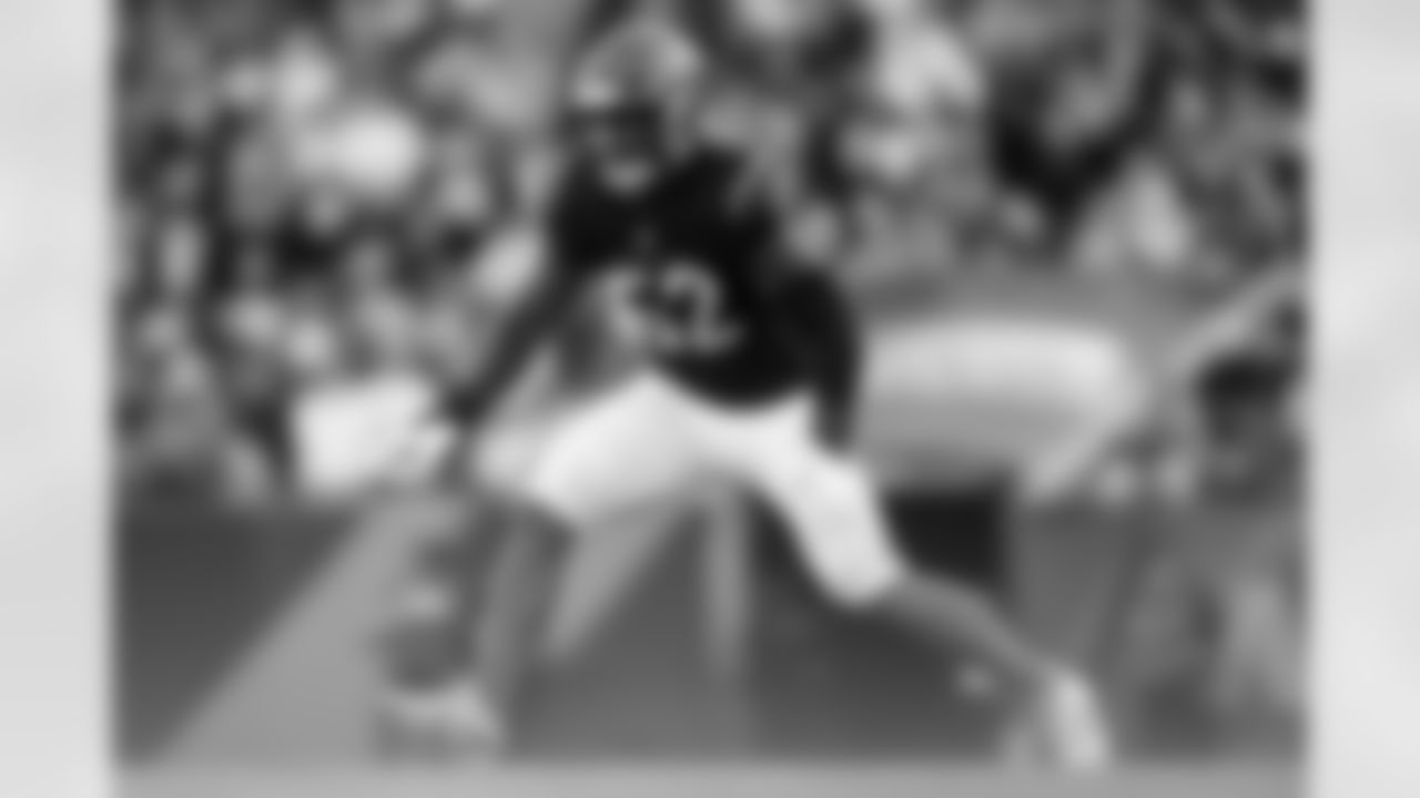 DE Cedric Johnson during Week 12 against the New England Patriots at Paycor Stadium, Sunday, Nov. 23, 2025.