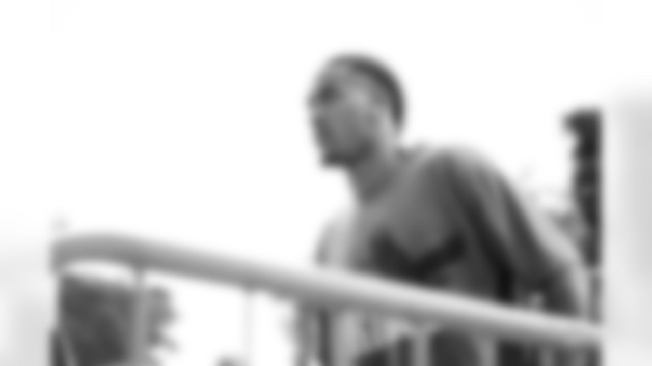 CB DJ Turner II arrives at Hard Rock Stadium ahead of Week 16 against the Dolphins, Sunday, Dec. 21, 2025.