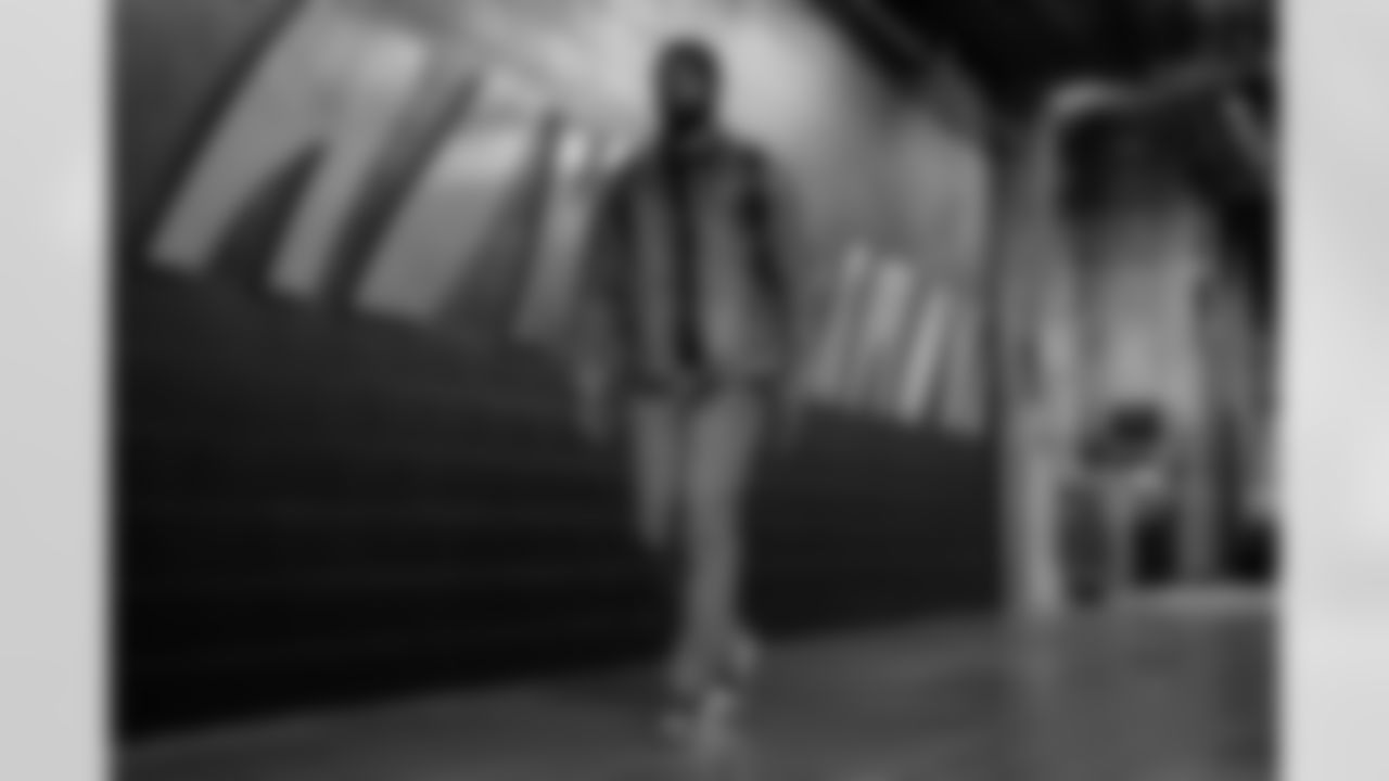 LB Oren Burks arrives to Paycor Stadium ahead of Week 18 against the Cleveland Browns, Sunday, Jan. 4, 2026.