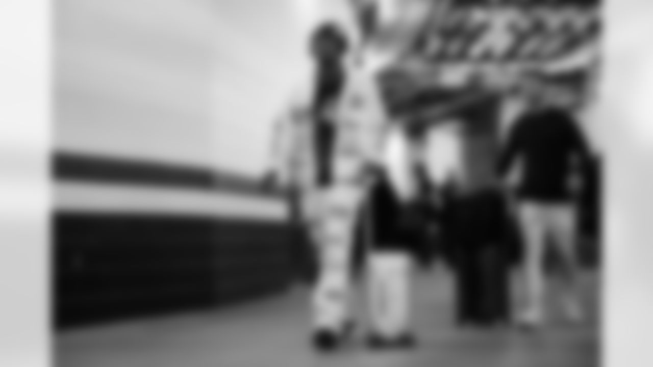 S Tycen Anderson arrives at M&T Bank Stadium ahead of Week 13 against the Baltimore Ravens, Thursday, Nov. 27, 2025.