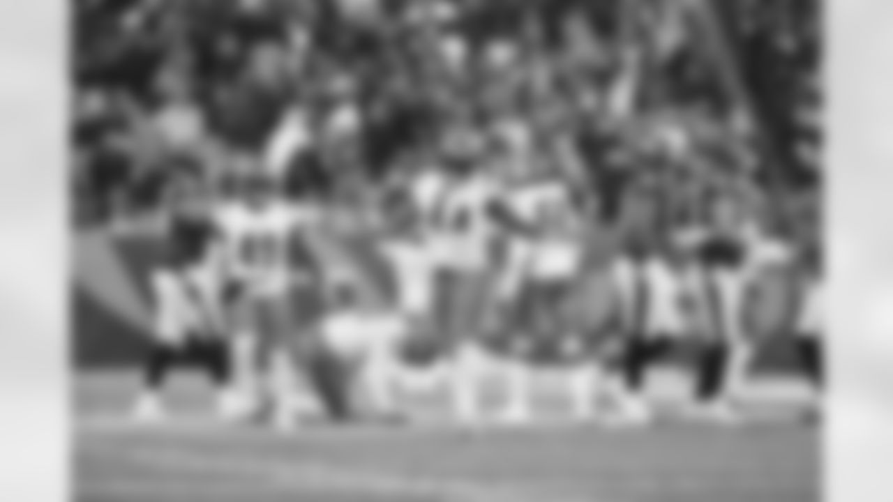 LB Demetrius Knight Jr. celebrates a sack during Week 15 against the Baltimore Ravens at Paycor Stadium, Sunday, Dec. 14, 2025.