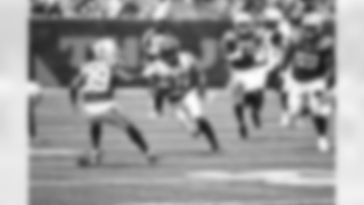 RB Gary Brightwell runs the ball during the Bengals Preseason Week 3 game against the Indianapolis Colts at Paycor Stadium, Saturday, Aug. 23, 2025.
