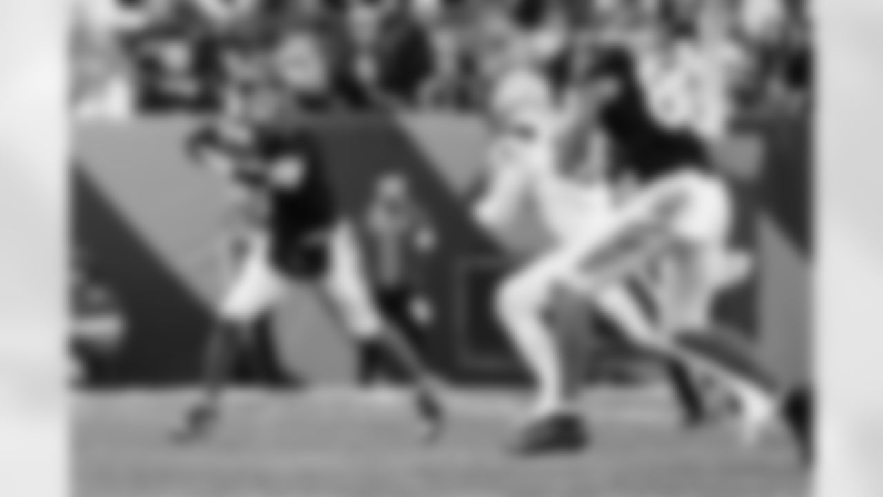 QB Jake Browning throws the ball to WR Andrei Iosivas during Week 12 against the New England Patriots at Paycor Stadium, Sunday, Nov. 23, 2025.