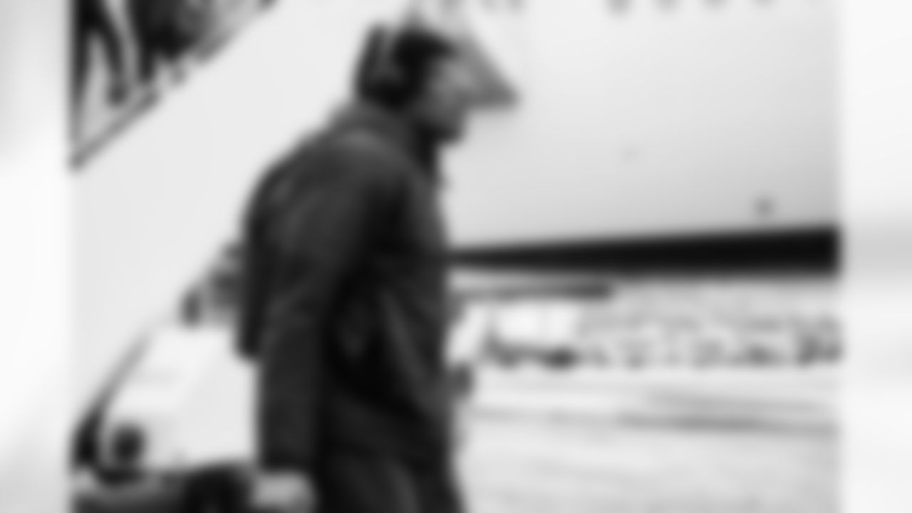 WR Mitch Tinsley arrives in Buffalo ahead of Week 14 against the Bills, Saturday, Dec. 6, 2025.