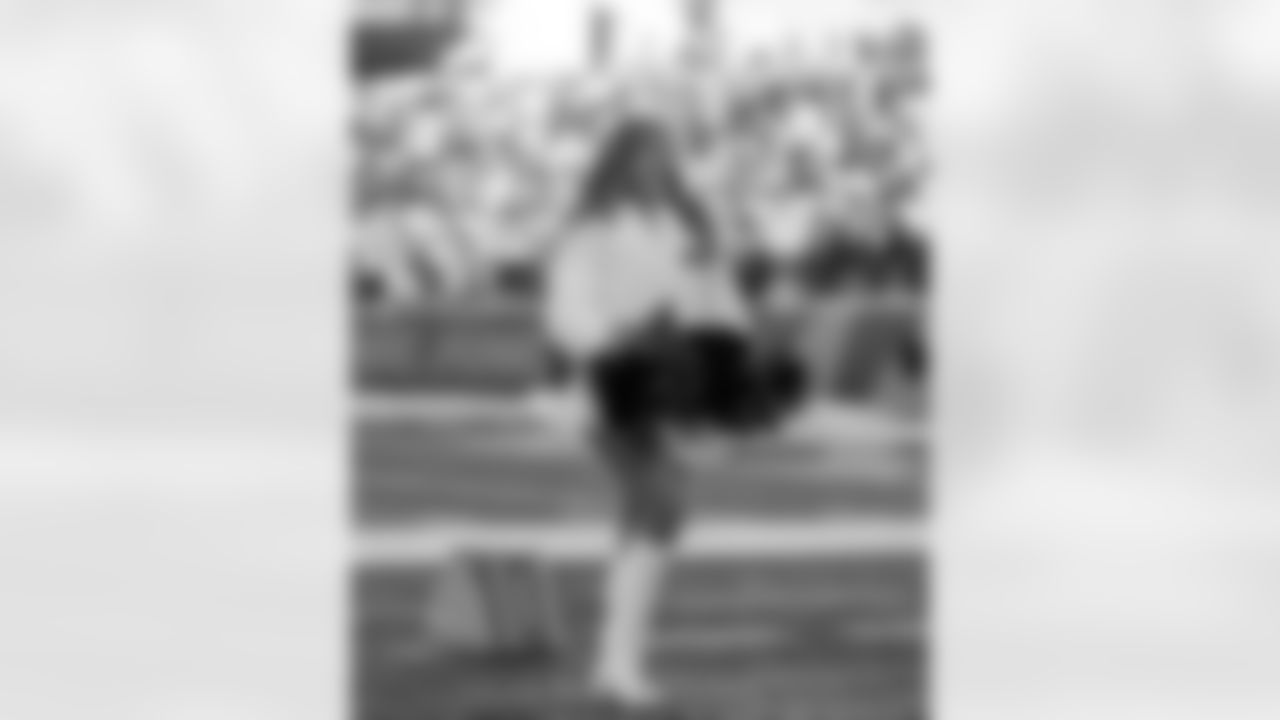 251214-145327450-DWC58703