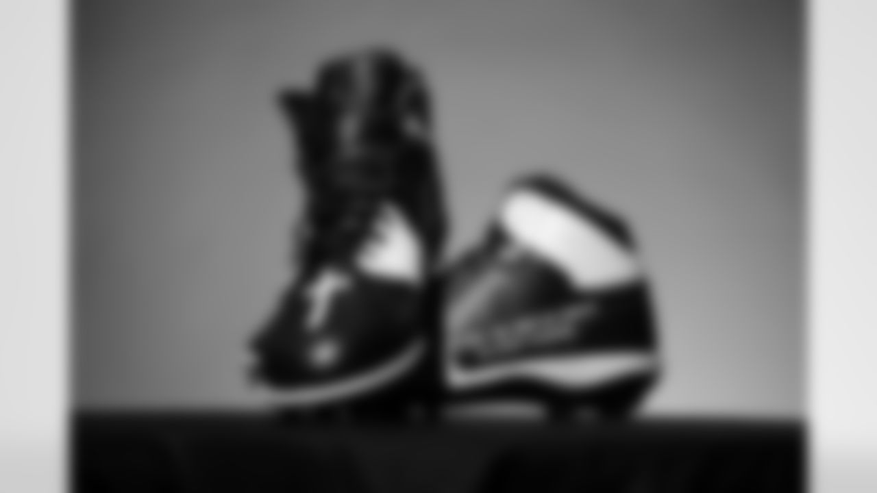 G Lucas Patrick's cleats for the 2025 MyCauseMyCleats game in Week 12 2025.