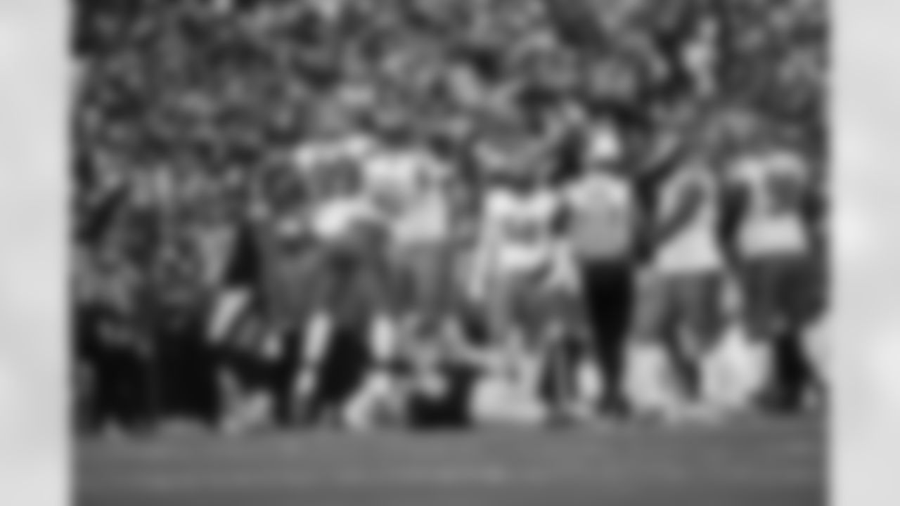 DE Myles Murphy and DT B.J. Hill during Week 11 against the Steelers in Pittsburgh, Sunday, Nov. 16, 2025.