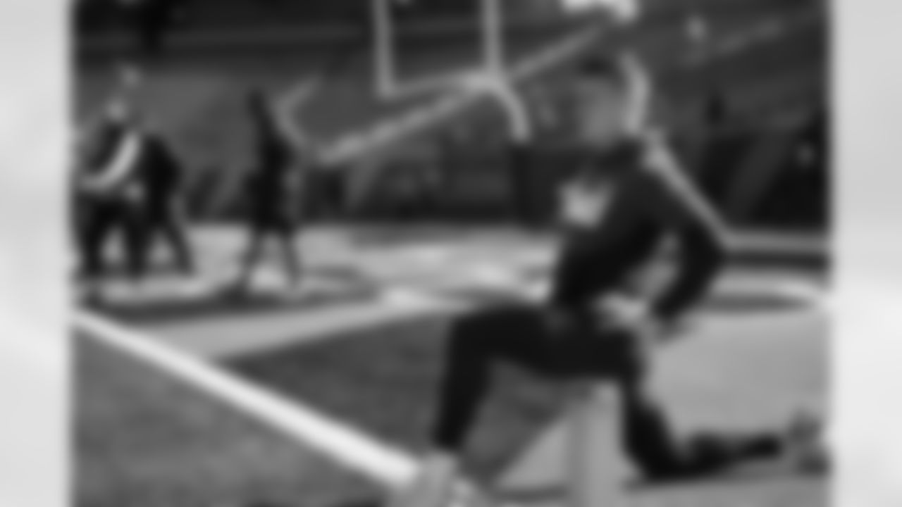 K Evan McPherson warms up at Paycor Stadium ahead of Week 8 against the New York Jets, Sunday, Oct. 26, 2025.