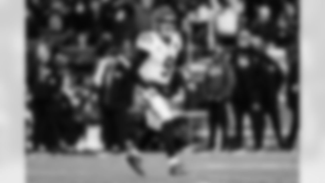 QB Joe Burrow celebrates a play during Week 13 against the Baltimore Ravens, Thursday, Nov. 27, 2025.