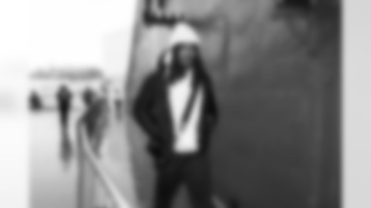 Buffalo Bills vs Philadelphia Eagles, Regular Season, December 28, 2025 at Highmark Stadium.