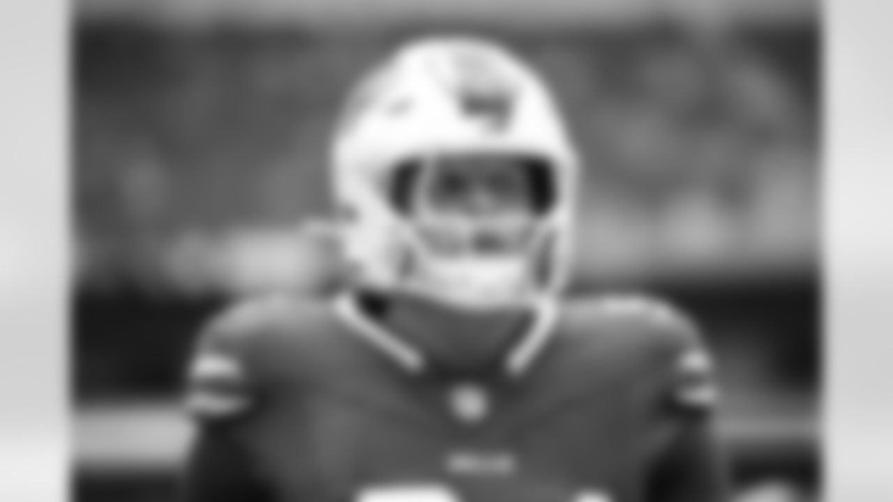 Miami Dolphins vs Buffalo Bills, Regular Season, November 09, 2025 at Hard Rock Stadium.