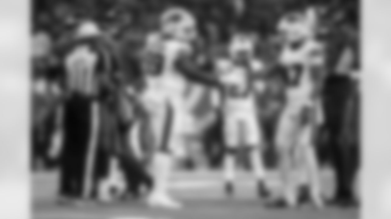 Houston Texans vs Buffalo Bills, Regular Season, November 20, 2025 at NRG Stadium.