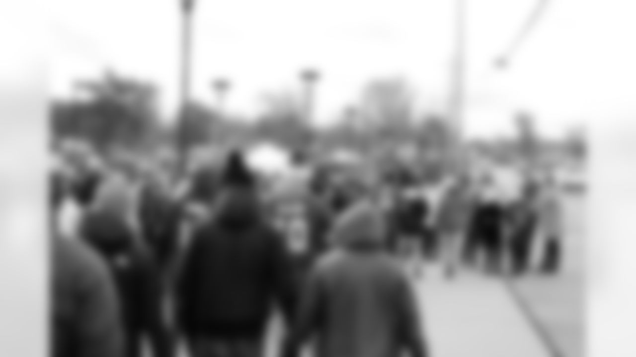 Buffalo Bills vs Tampa Bay Buccaneers, Regular Season, November 16, 2025 at Highmark Stadium.