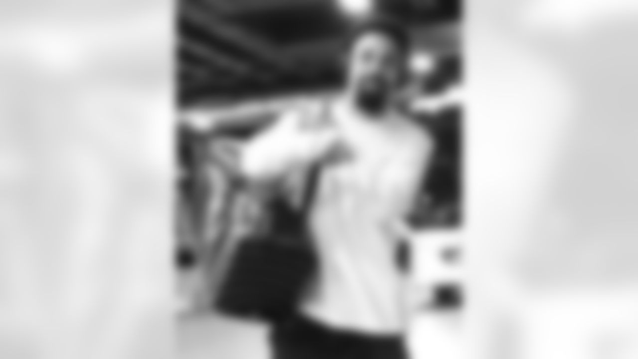 Buffalo Bills vs Denver Broncos, Divisional Game, January 17, 2026 at Empower Field at Mile High.