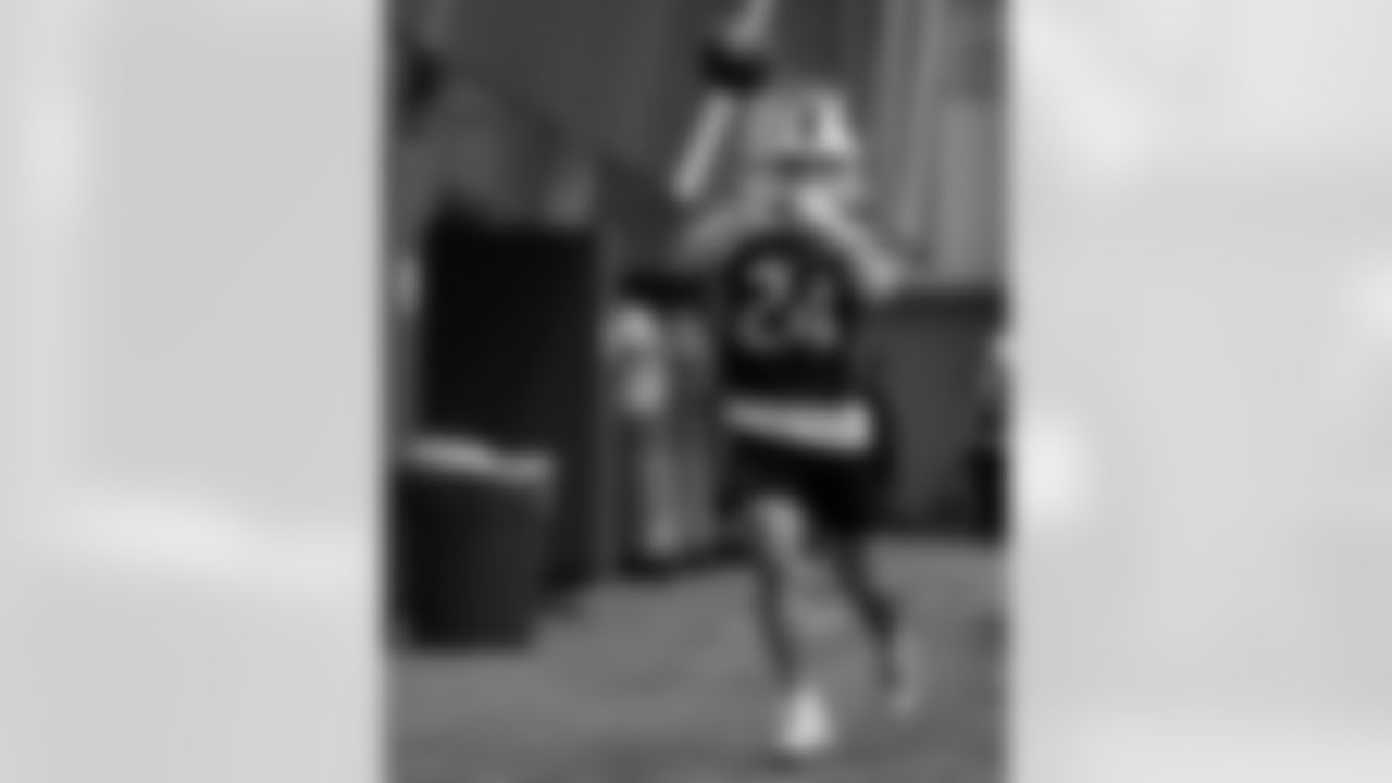 Cole Bishop (24). Buffalo Bills Week 13 Practice, November 26, 2025 at Buffalo Bills Training Center.