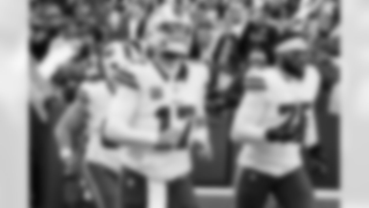 Cleveland Browns vs Buffalo Bills, Regular Season, December 21, 2025 at Huntington Bank Field.