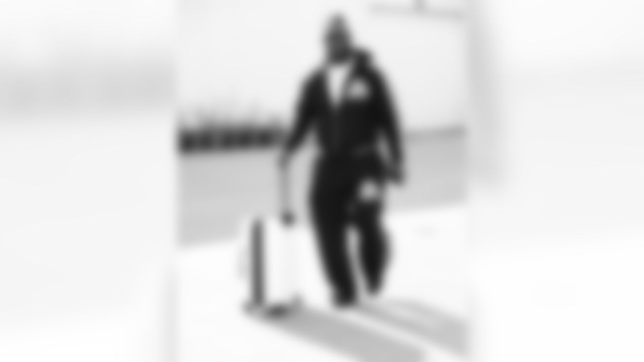 Dion Dawkins (73). Buffalo Bills Travel to Houston, November 19, 2025 at Buffalo Niagara International Airport.