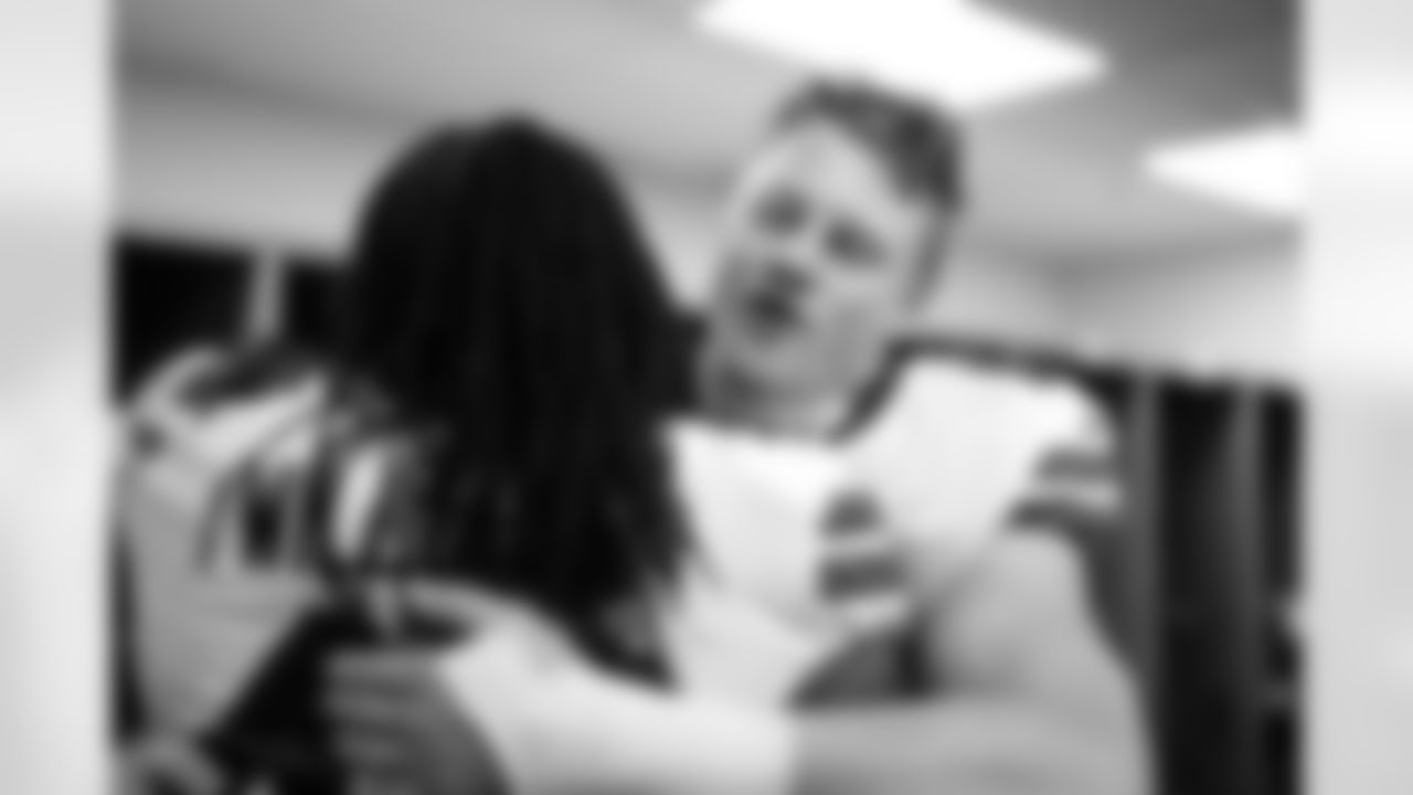 Pittsburgh Steelers vs Buffalo Bills, Regular Season, November 28, 2025 at Acrisure Stadium.