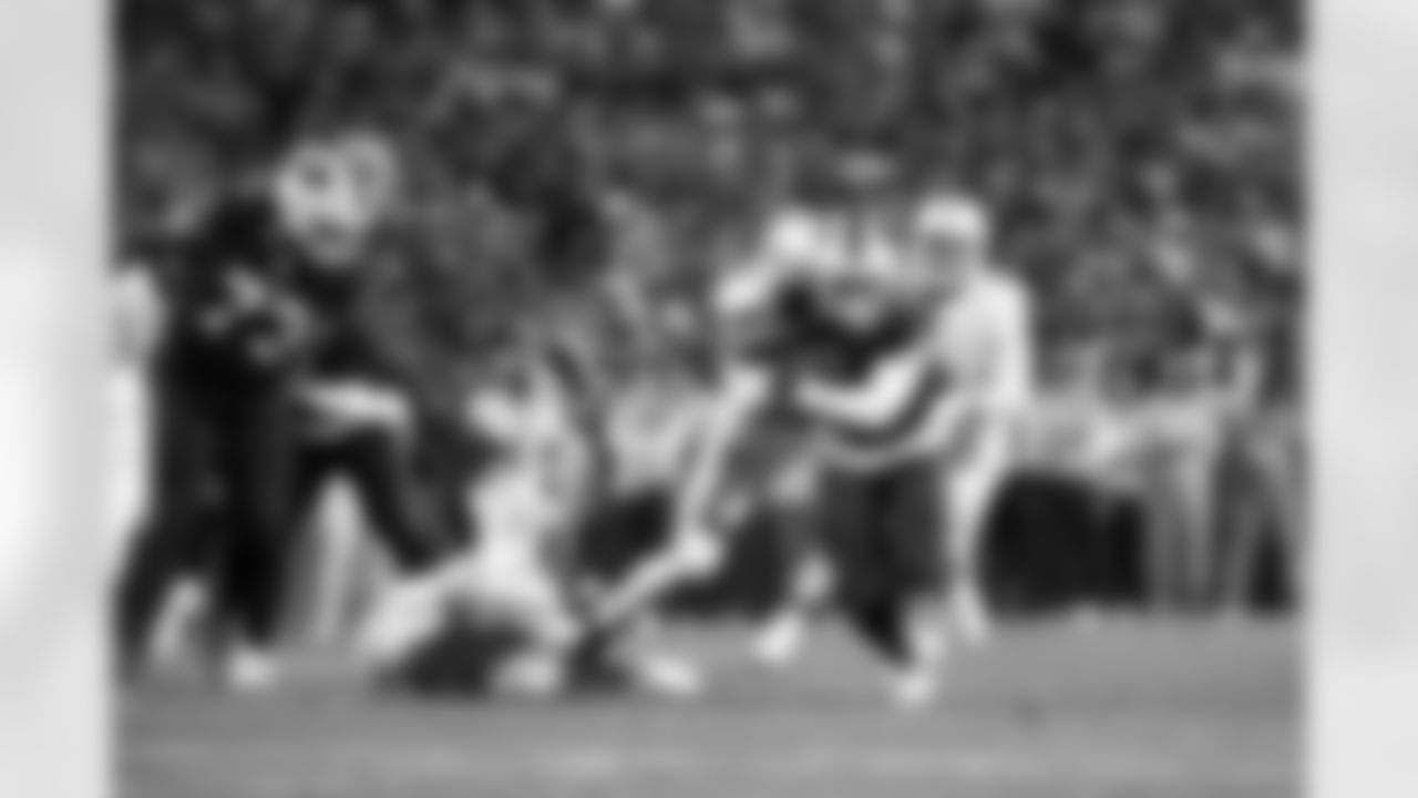 Buffalo Bills vs Miami Dolphins, Regular Season, September 18, 2025 at Highmark Stadium.