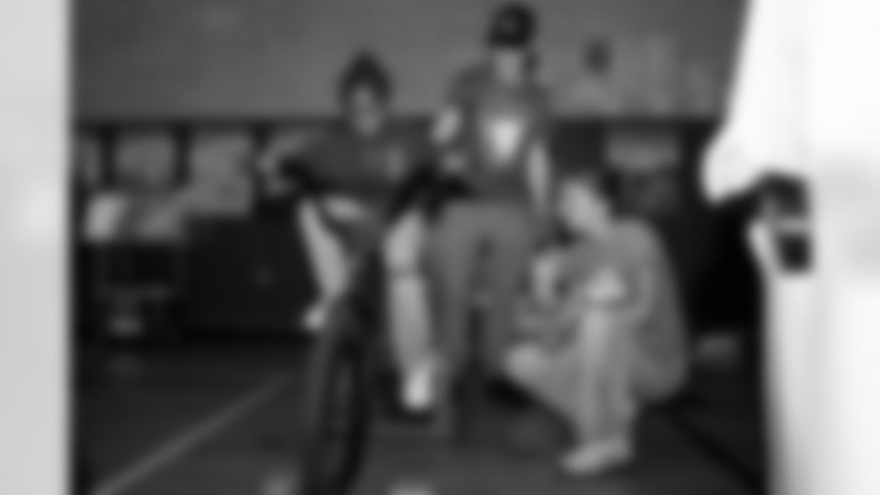 Huddle for Hunger Community Visit, October 16, 2025 at Arthur O. Eve, Buffalo Public School #61.