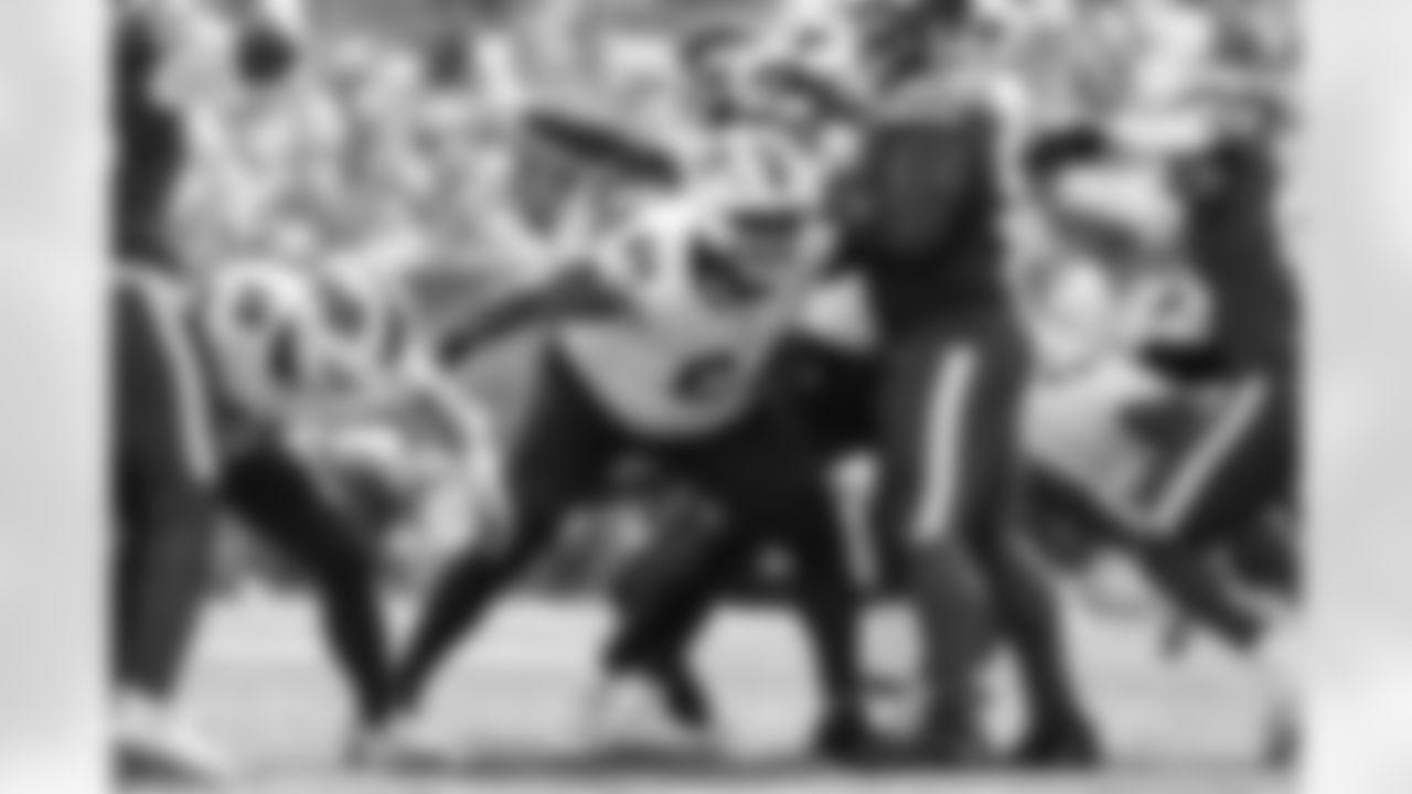 New York Jets vs Buffalo Bills, Regular Season, September 14, 2025 at Metlife Stadium.