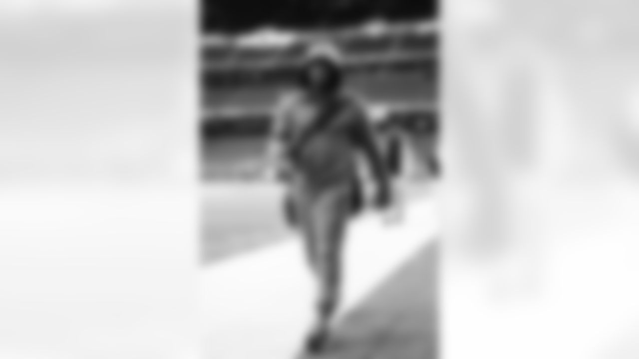 Houston Texans vs Buffalo Bills, Regular Season, November 20, 2025 at NRG Stadium.