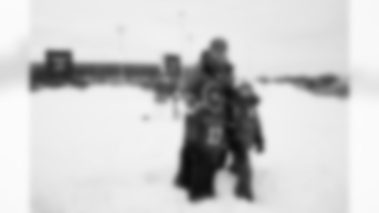 Buffalo Bills vs New York Jets, Regular Season, January 04, 2026 at Highmark Stadium.