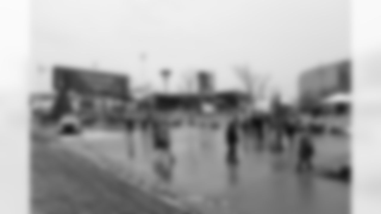 Buffalo Bills vs Philadelphia Eagles, Regular Season, December 28, 2025 at Highmark Stadium.