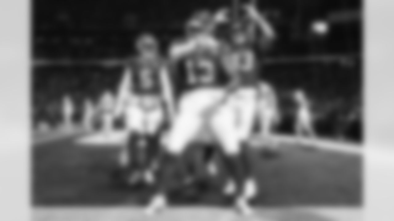 Buffalo Bills vs New York Jets, Regular Season, January 04, 2026 at Highmark Stadium.