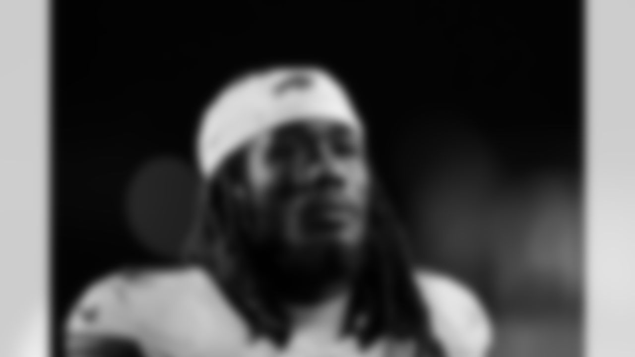 Pittsburgh Steelers vs Buffalo Bills, Regular Season, November 30, 2025 at Acrisure Stadium.