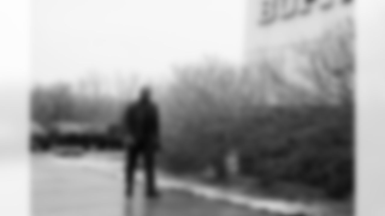 Buffalo Bills vs Philadelphia Eagles, Regular Season, December 28, 2025 at Highmark Stadium.