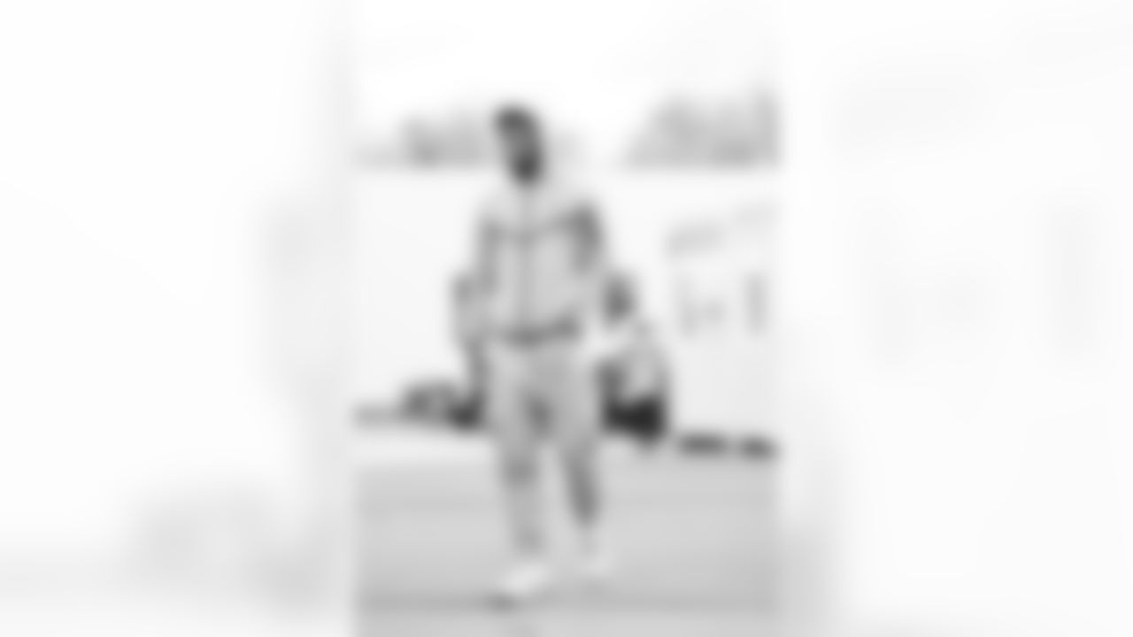 Buffalo Bills vs Tampa Bay Buccaneers, Regular Season, November 16, 2025 at Highmark Stadium.