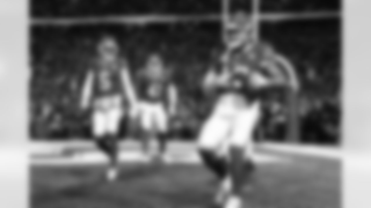 Buffalo Bills vs New York Jets, Regular Season, January 04, 2026 at Highmark Stadium.