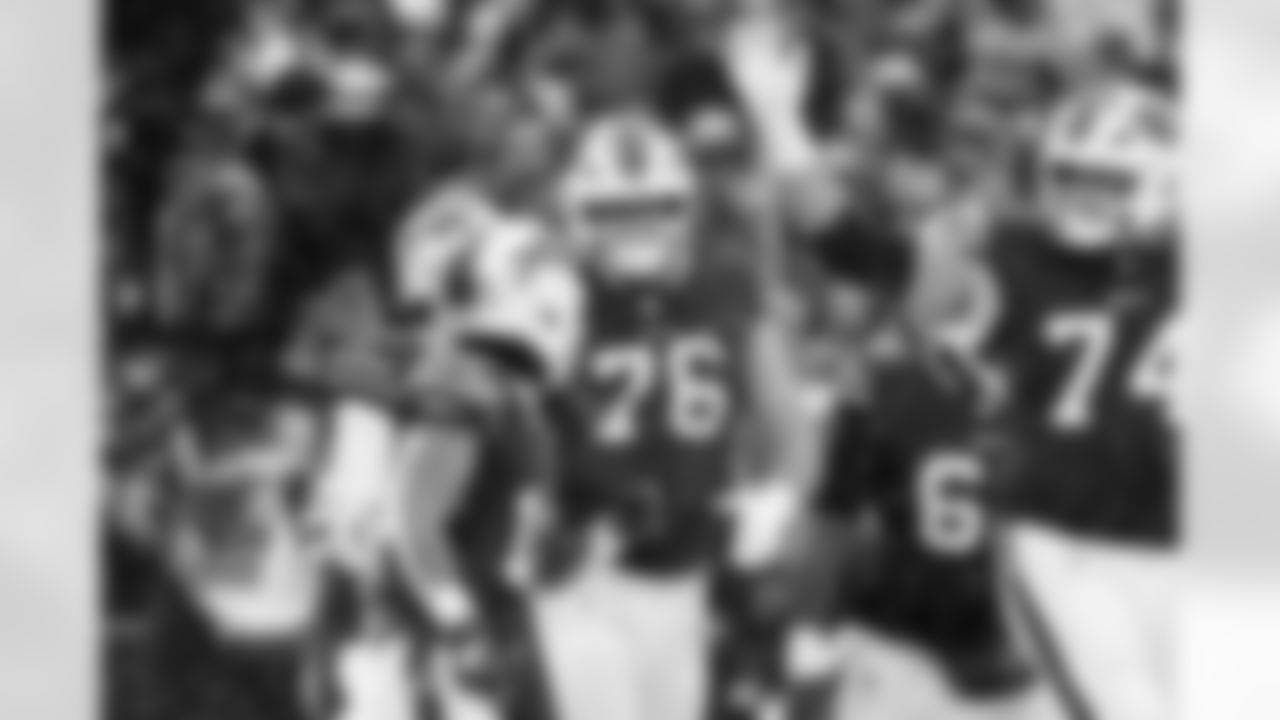 Buffalo Bills vs Cincinnati Bengals, Regular Season, December 07, 2025 at Highmark Stadium.