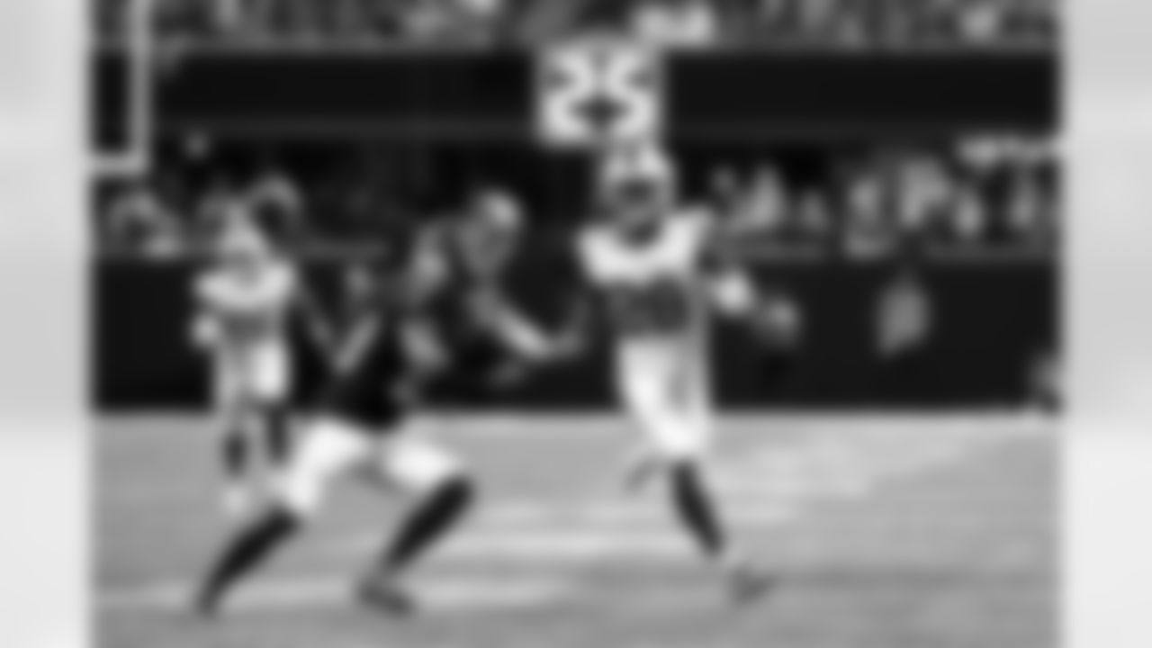 Atlanta Falcons vs Buffalo Bills, Regular Season, October 13, 2025 at Mercedes-Benz Stadium.