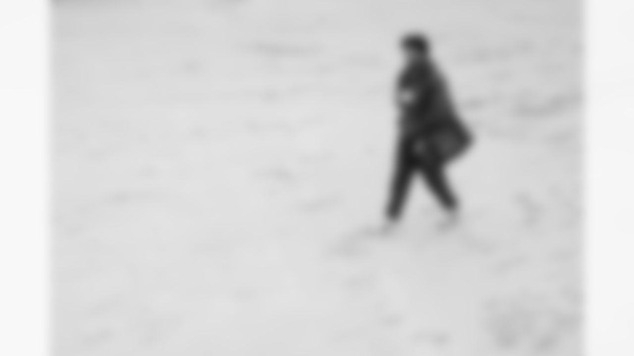 Greg Rousseau (50). Buffalo Bills travel to Cleveland, December 20, 2025 at Buffalo Niagara International Airport.