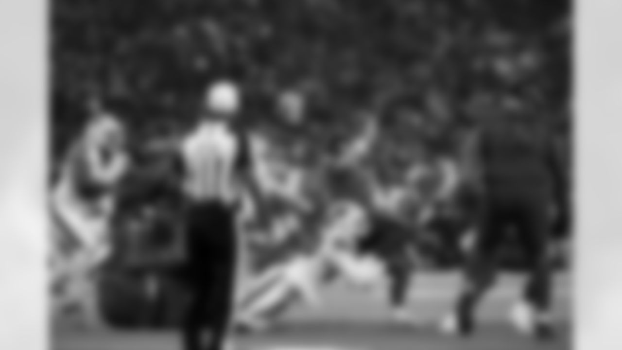 Houston Texans vs Buffalo Bills, Regular Season, November 20, 2025 at NRG Stadium.