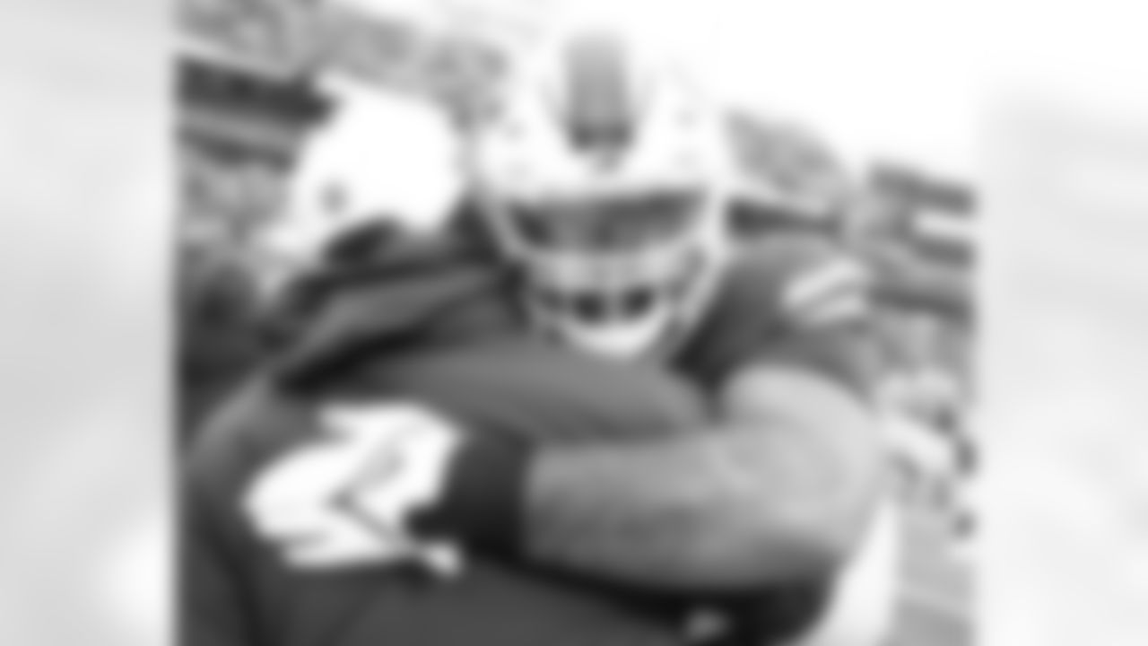 Buffalo Bills vs New England Patriots, Regular Season, December 31, 2023 at Highmark Stadium.