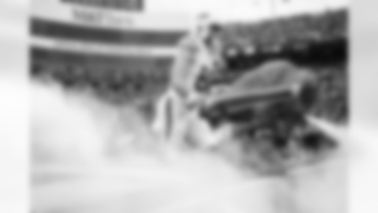 Buffalo Bills vs Tampa Bay Buccaneers, Regular Season, November 16, 2025 at Highmark Stadium.