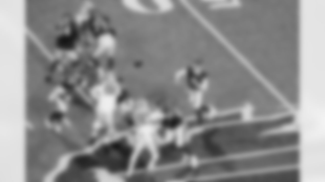 Buffalo Bills vs New York Jets, Regular Season, January 04, 2026 at Highmark Stadium.