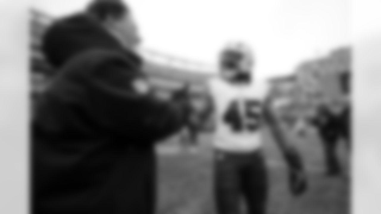 New England Patriots vs Buffalo Bills, Regular Season, December 14, 2025 at Gillette Stadium.