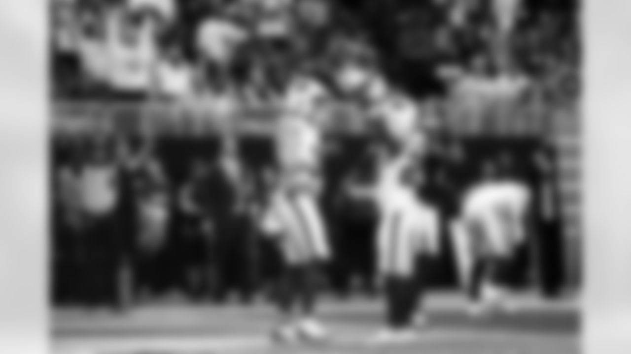 Atlanta Falcons vs Buffalo Bills, Regular Season, October 13, 2025 at Mercedes-Benz Stadium.