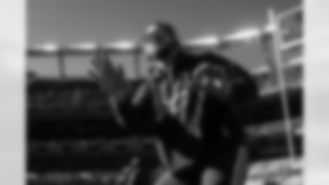 Buffalo Bills vs Denver Broncos, Divisional Game, January 17, 2026 at Empower Field at Mile High.