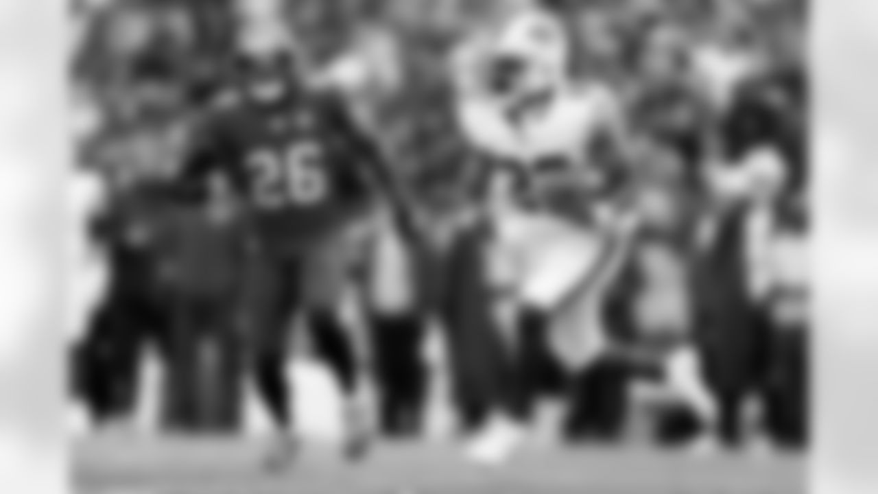 Buffalo Bills vs Tampa Bay Buccaneers, Regular Season, November 16, 2025 at Highmark Stadium.