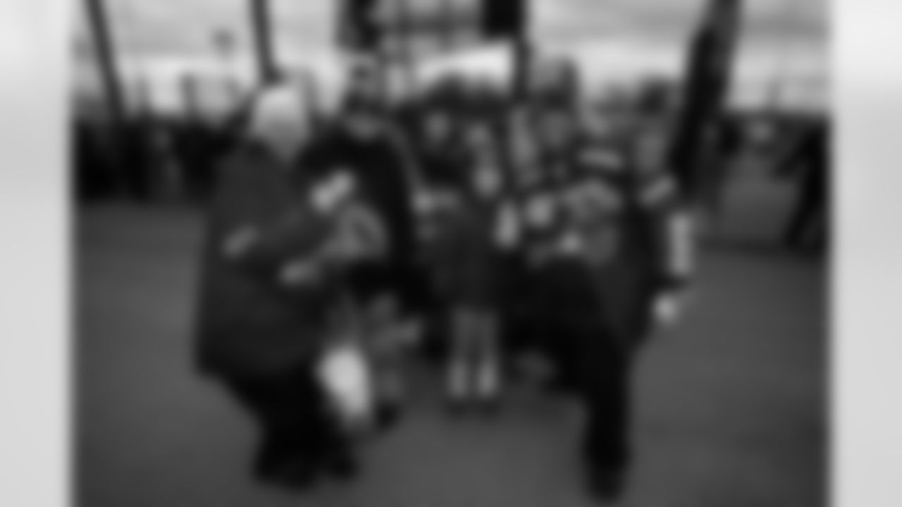 Buffalo Bills vs Tampa Bay Buccaneers, Regular Season, November 16, 2025 at Highmark Stadium.