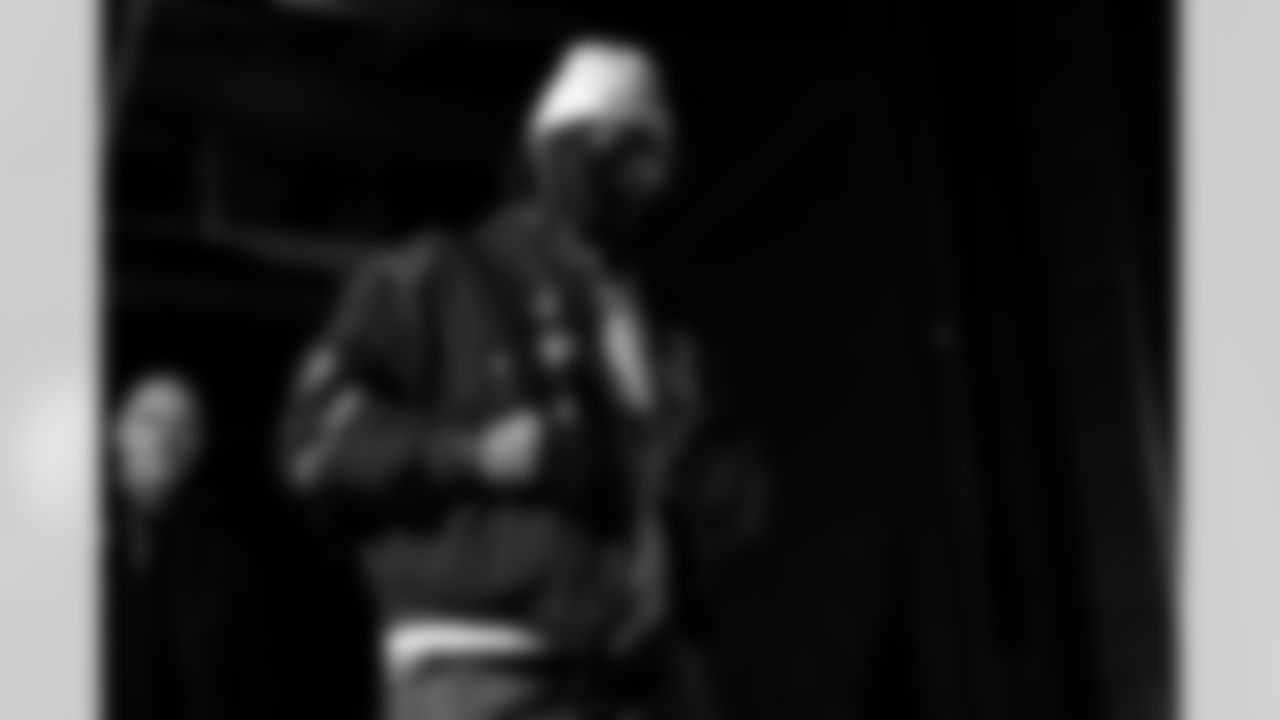 New England Patriots vs Buffalo Bills, Regular Season, December 14, 2025 at Gillette Stadium.