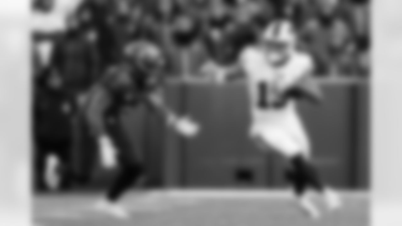 Buffalo Bills vs Tampa Bay Buccaneers, Regular Season, November 16, 2025 at Highmark Stadium.